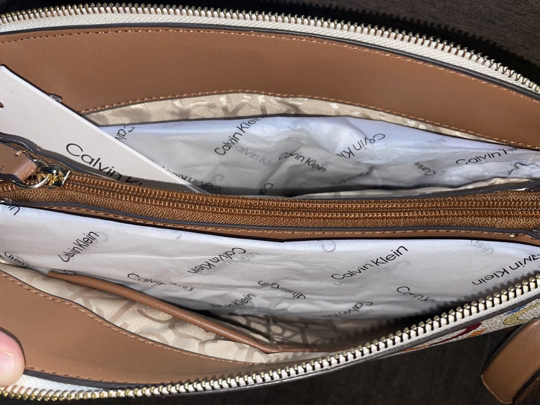 Calvin Klein Multicolor Monogram Crossbody Bag (Category: Shoulder Bags) located in Manila. Submitted by katieley_ (Listing ID 1469113143, Image 2). Description: Very rich tita vibes! You should buy this, the color is so alluring .