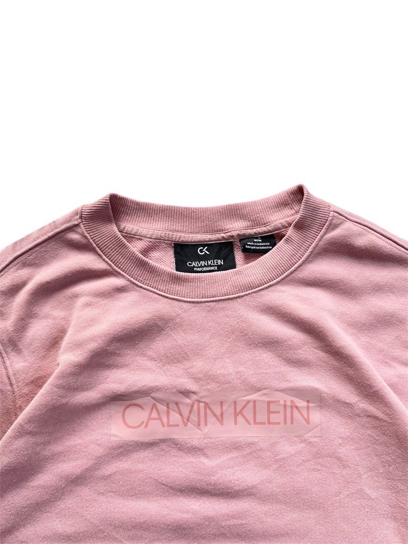 Calvin Klein Sweater (Category: Hoodies) located in Davao. Submitted by fastbear-aad4 (Listing ID 1469060634, Image 2). Description: CALVIN KLEIN CREW NECK Rubber design Mid heavy/thick Size: Medium Dimes: 21x26 Color rate: 9.5/10 Condition: Excellent! Issue: None 📩📩📩.