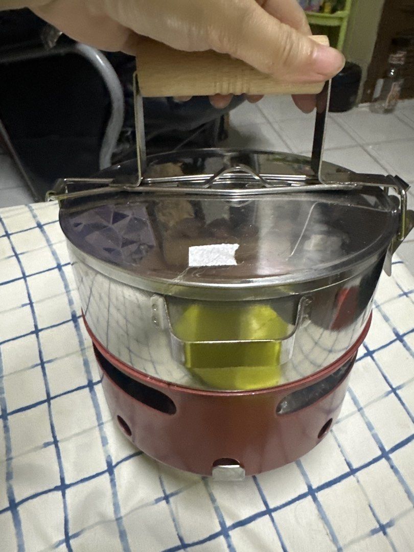 camp cooking and stove set (Category: Cookers) located in Antipolo. Submitted by queens.collections (Listing ID 1468978080, Image 2). Description: Skusa98267c.
