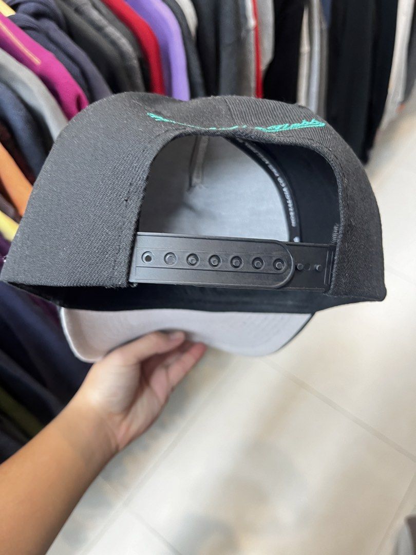 Cap (Category: Cap & Hats) located in Kuala Selangor. Submitted by pykathrift (Listing ID 1468950429, Image 3). Description: .