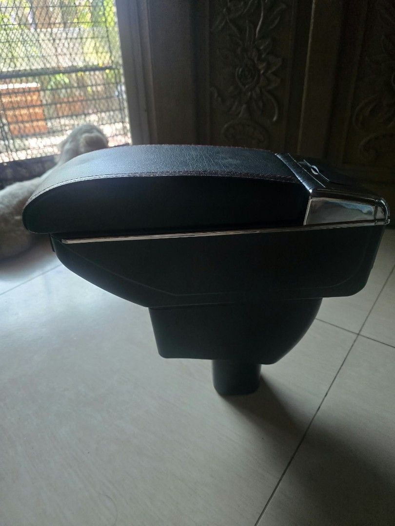 Car Armrest for Wigo (Category: Body Parts and Accessories) located in Zaragoza. Submitted by sherree1281 (Listing ID 1469061262, Image 1). Description: car Armrest for Wigo slighty used 450.00 + shipping fee.