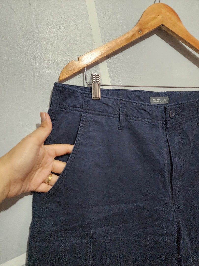 CARGO SHORT (Category: Shorts) located in General Trias. Submitted by ksclothingbyjuy (Listing ID 1469077027, Image 3). Description: size:34 Dark Blue color Preloved not Ukay Bought from Taiwan.