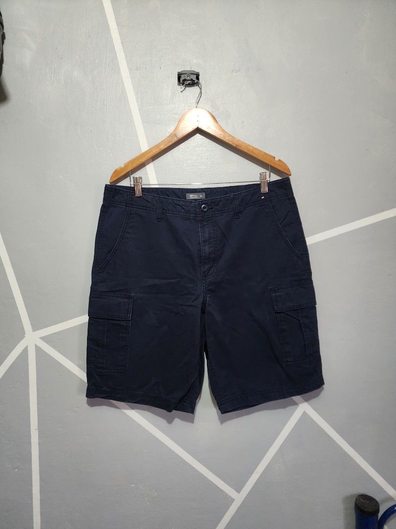 CARGO SHORT (Category: Shorts) located in General Trias. Submitted by ksclothingbyjuy (Listing ID 1469077027, Image 1). Description: size:34 Dark Blue color Preloved not Ukay Bought from Taiwan.