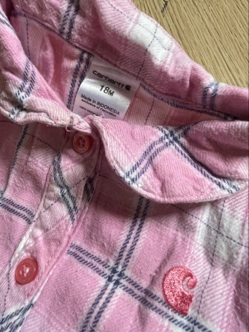 Carhartt onesies (Category: Babies & Kids Fashion) located in Naga. Submitted by anbl1004 (Listing ID 1469128024, Image 3). Description: minimal lints 12-18months .