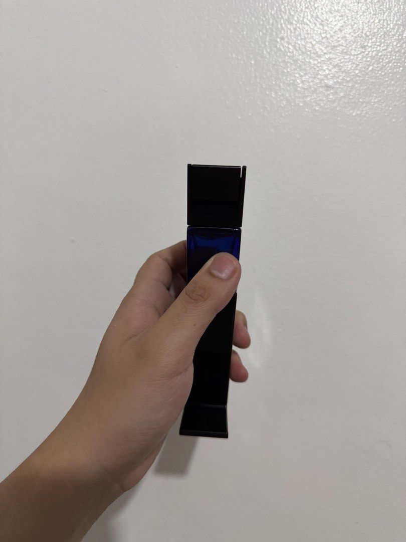 Carolina Herrera Bad Boy Cobalt Elixir EDP 50ml (Category: Fragrance & Deodorants) located in Mandaluyong City. Submitted by minatobuys (Listing ID 1469076776, Image 3). Description: - Brand: Carolina Herrera - Fragrance: Bad Boy Cobalt Elixir Eau de Parfum - Size: 50ml / 1.7 fl. oz. - Condition: Unused (box opened for photos only) - Packaging: Includes original retail box - Bottle: Iconic blue and black gradient lightning bolt natural spray - Sc