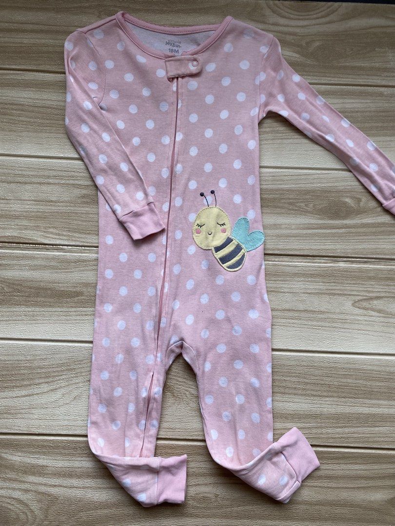 Carters long romper (Category: Babies & Kids Fashion) located in Cebu City. Submitted by yjainani (Listing ID 1469007943, Image 1). Description: 18 months.