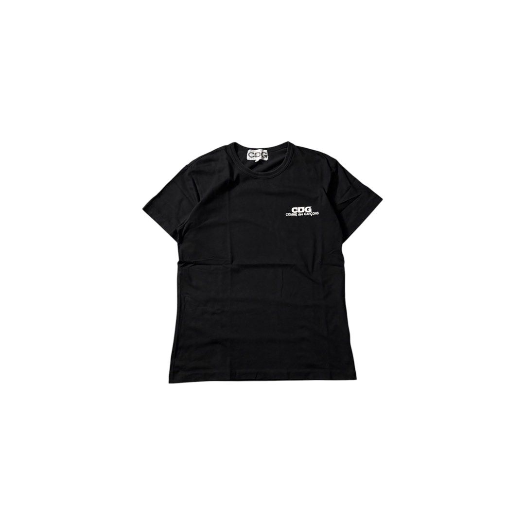 CDG SIDE SCRIPT TEE (Category: Shirts) located in Dagupan City. Submitted by dgp.plvg (Listing ID 1468953158, Image 1). Description: CDG SIDE SCRIPT TEE Size: Medium Width: 21” Length: 28” Condition: Excellent Issues: none. Mine: ₱2,000.