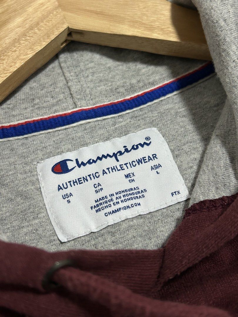Champion Authentic Athleticwear ‘Maroon’ (Category: Coats, Jackets and Outerwear) located in Cavite. Submitted by gnthrift (Listing ID 1468935587, Image 3). Description: Champion Authentic Athleticwear ‘Maroon’ Size: S on tag Dimes: 19.5x27 Color rate: 9.8/10 Complete tags Excellent condition Mine 450 + SF Location: Indang, Cavite Courier: J&T Express MOP: Gcash.