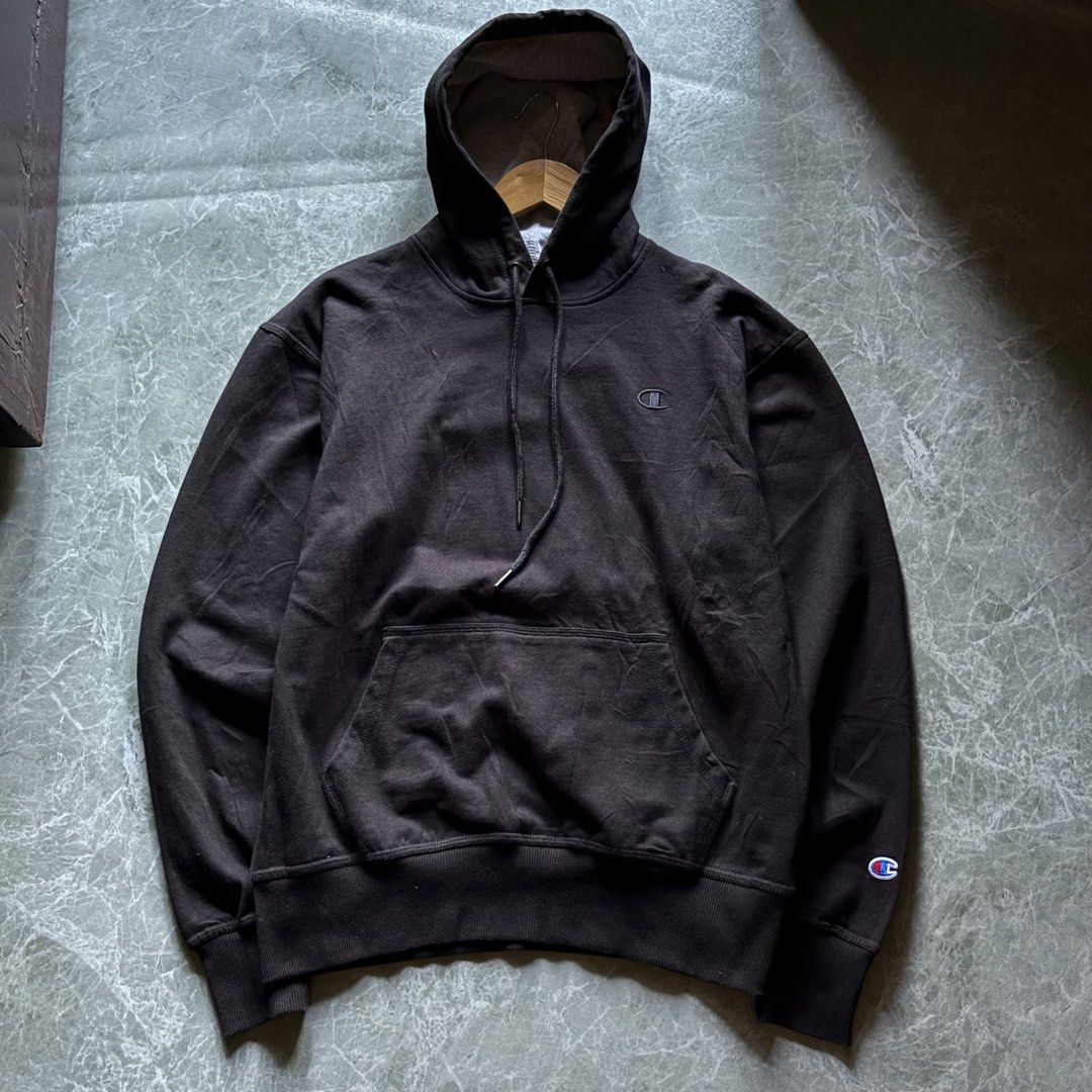 Champion Authentic Triple Black (Category: Hoodies) located in Polomolok. Submitted by kuishh (Listing ID 1469132675, Image 1). Description: 22 width 26 length Washed.
