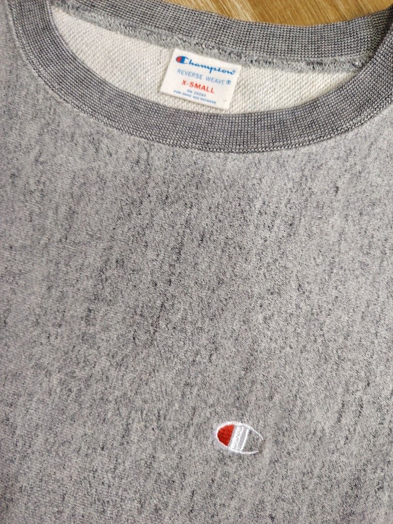 Champion Exclusive Reverse Weave Short-Sleeve Sweatshirt (Category: Shirts) located in Marikina City. Submitted by kingdrel (Listing ID 1468966893, Image 2). Description: Champion Exclusive Reverse Weave Short-Sleeve Sweatshirt ( CAN FOT TO MEDIUM-SEMI LARGE ) W L19 L 24 VERYGOOD CONDITION NO ISSUE COLORATE 9.5-10.