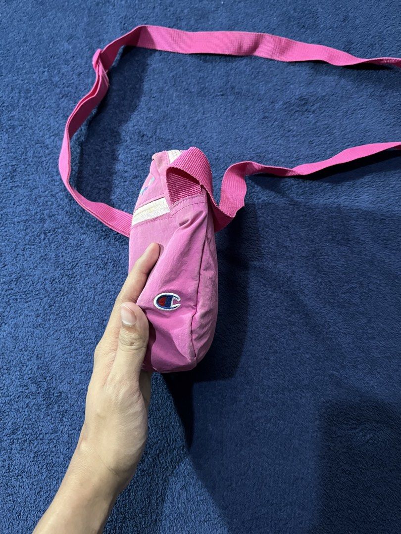 Champion Pink Sling Bag (Category: Sling Bags) located in Antipolo. Submitted by jerpilemon (Listing ID 1468971398, Image 3). Description: Need Wash No Issue .