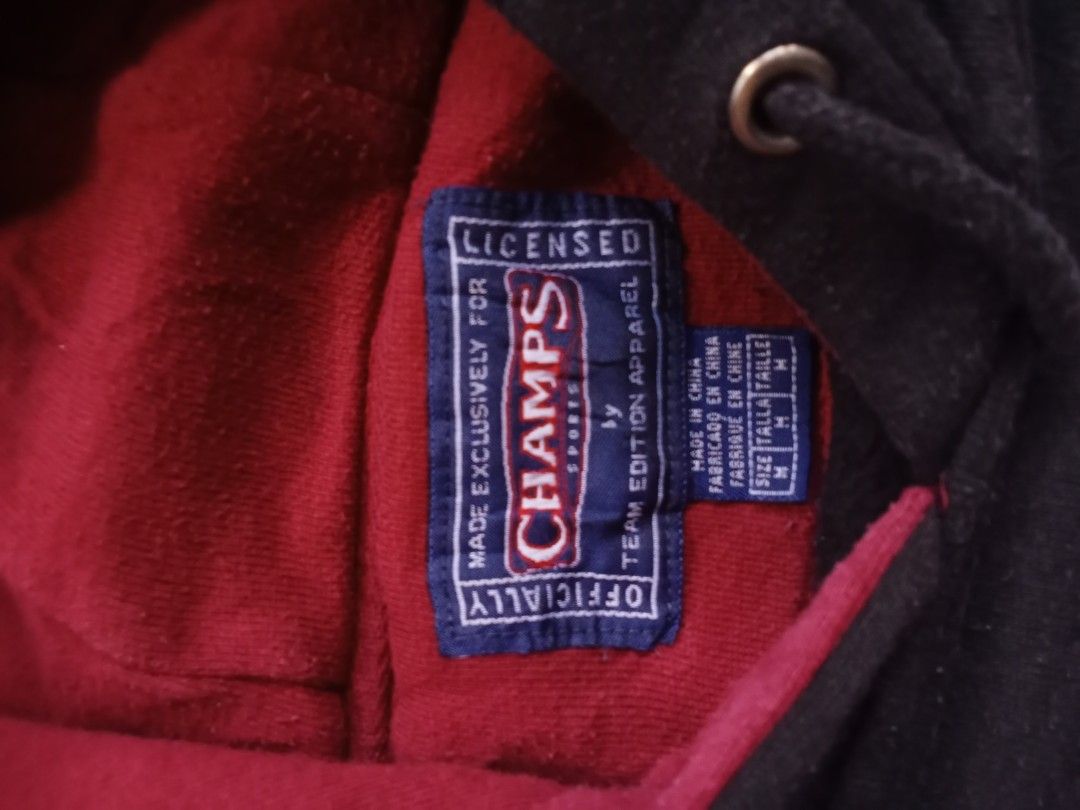 Champs Carolina (Category: Coats, Jackets and Outerwear) located in Lipa City. Submitted by -mon27thrift14 (Listing ID 1469032325, Image 2). Description: .