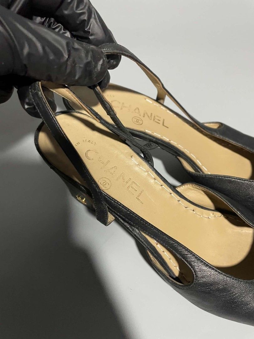 Chanel Black Cap Tow (Category: Heels) located in Cavite. Submitted by imgnr0 (Listing ID 1469141509, Image 2). Description: Excellent condition Check details pic size 41 womens message for more details .