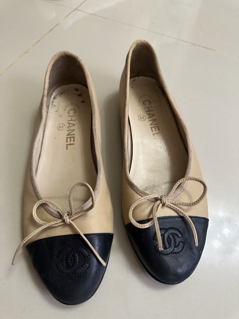 Chanel Captoe Ballet Flats (Category: Announcements) located in Butuan. Submitted by wear.next (Listing ID 1468966176, Image 1). Description: Size 37 C No inclusions .