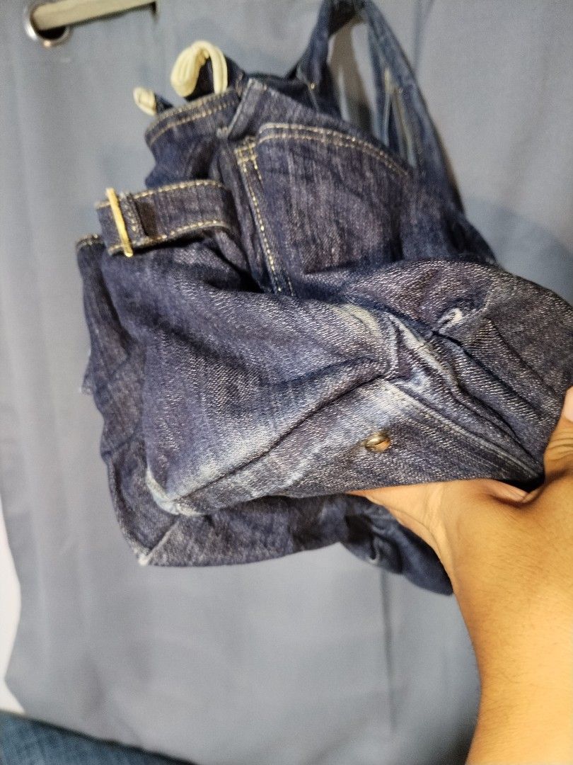 Chanel Denim Large Bag (Category: Luxury Bags & Wallets) located in Taytay. Submitted by the_vtg_pop-up (Listing ID 1469049788, Image 3). Description: missing holo stickr.