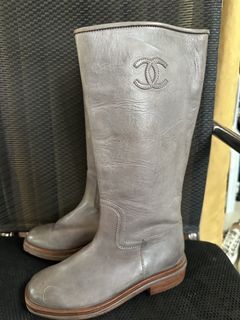 (Category: ) located in . Submitted by wear.next (Listing ID 1468966034, Image 1). Description: .