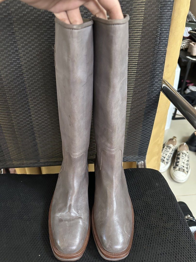 Chanel Leather Boots (Category: Announcements) located in Butuan. Submitted by wear.next (Listing ID 1468966034, Image 3). Description: Size 35 No inclusions .