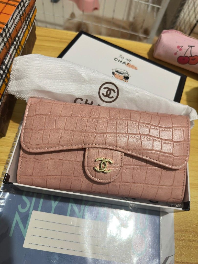 Chanel Long Wallet (Category: Wallets & Card holders) located in Binmaley. Submitted by amayscollections2 (Listing ID 1468930469, Image 2). Description: On Sale Coded Chanel Long Wallet in crocs leather with box and dustbag na din for only: ₱499+sf payment first ₱569+sf cash on delivery 📍Pangasinan We Ship Nationwide🚚.