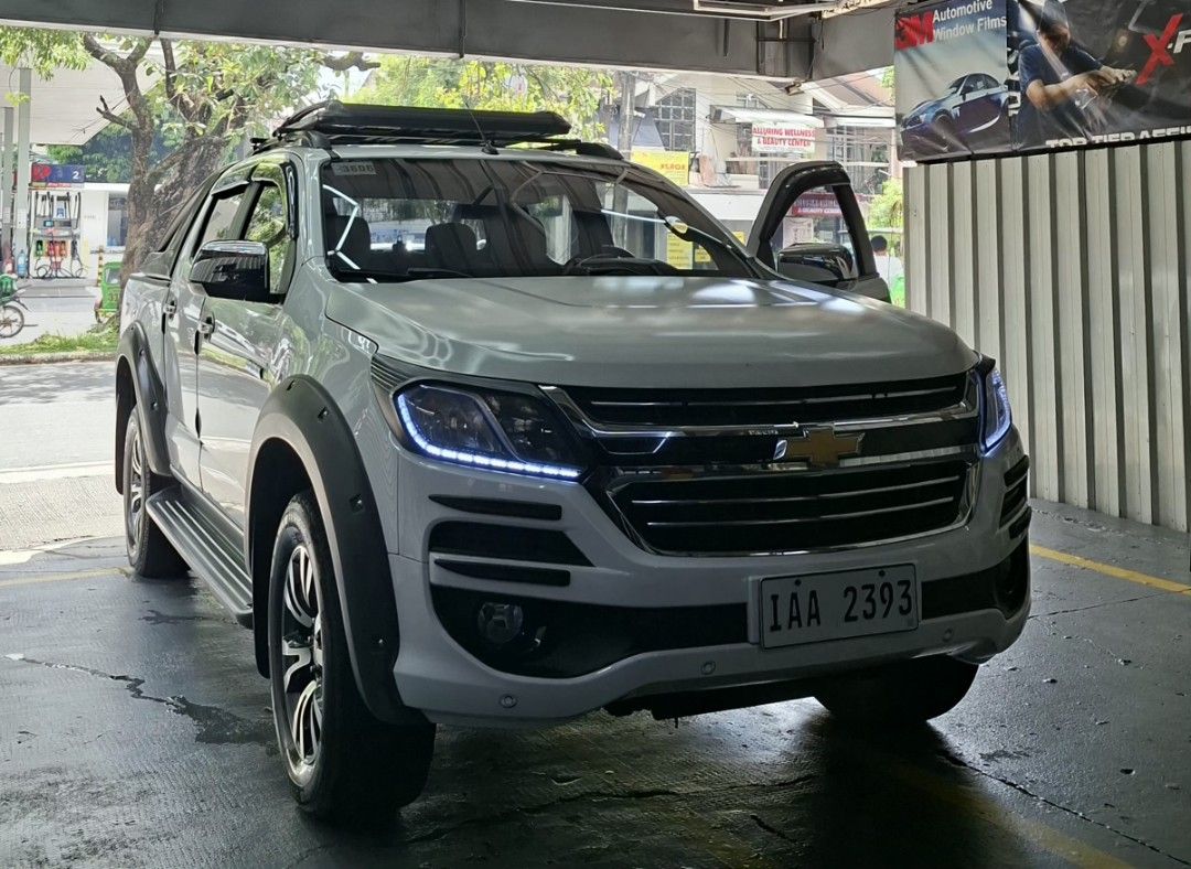 Chevrolet Colorado Z71 4x4 Auto (Category: Used Cars) located in San Mateo. Submitted by watchhouseph (Listing ID 1468959421, Image 1). Description: Up for sale: 2017 Chevrolet Colorado Z71 4x4 - Registered First Owner/Seller - Complete Documents - 2.8 - Automatic - Newly Pms - Newly Rustproofed - Michelin Tyres - Carry Boy Roof Rack, Roll Bar, Roller Lid - Wrap Around 3m Tint - Tuesday Coding - 72,xxx Odometer - Guaranteed not flooded - No Histo