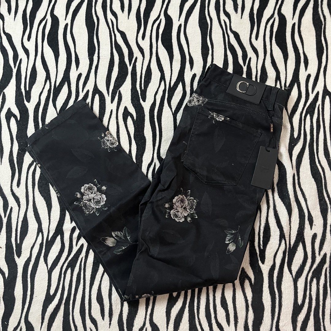 Christian dior floral pants (Category: Jeans) located in Manila. Submitted by royaldripmanila (Listing ID 1468930996, Image 1). Description: No issue W32 L40.
