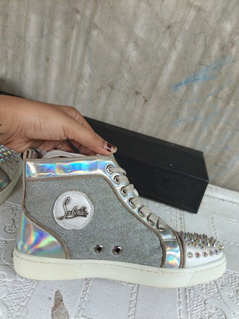 Christian louboutin (Category: Sneakers & Footwear) located in Quezon, Isabela. Submitted by ukay-ukaybylyn (Listing ID 1468930301, Image 3). Description: issue neto madumi yung lace and maalikabok yung shoes kayo na maglinis.