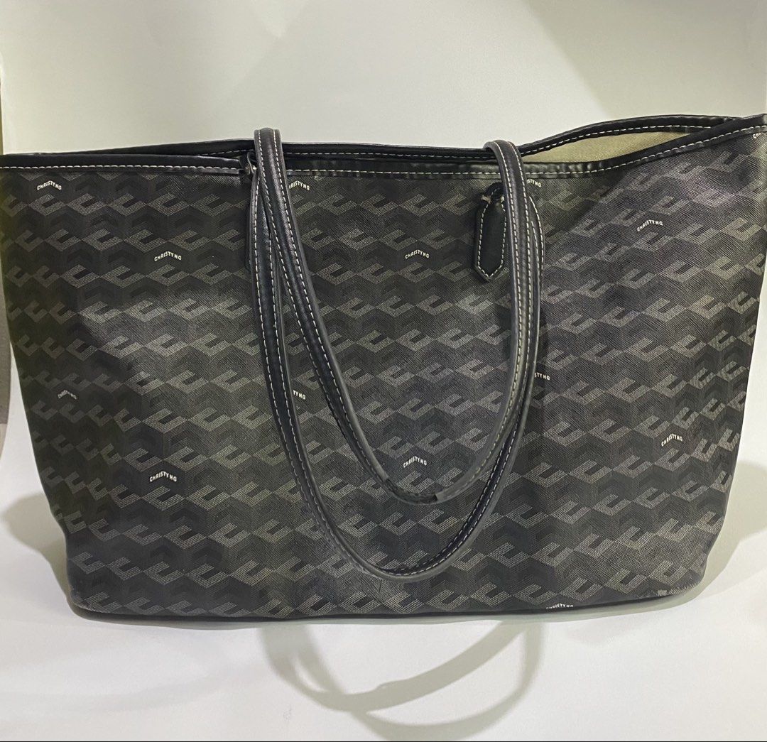 christy ng large tote bag (Category: Tote Bags) located in Valenzuela. Submitted by cole.mendoza (Listing ID 1469001647, Image 1). Description: negotiable .