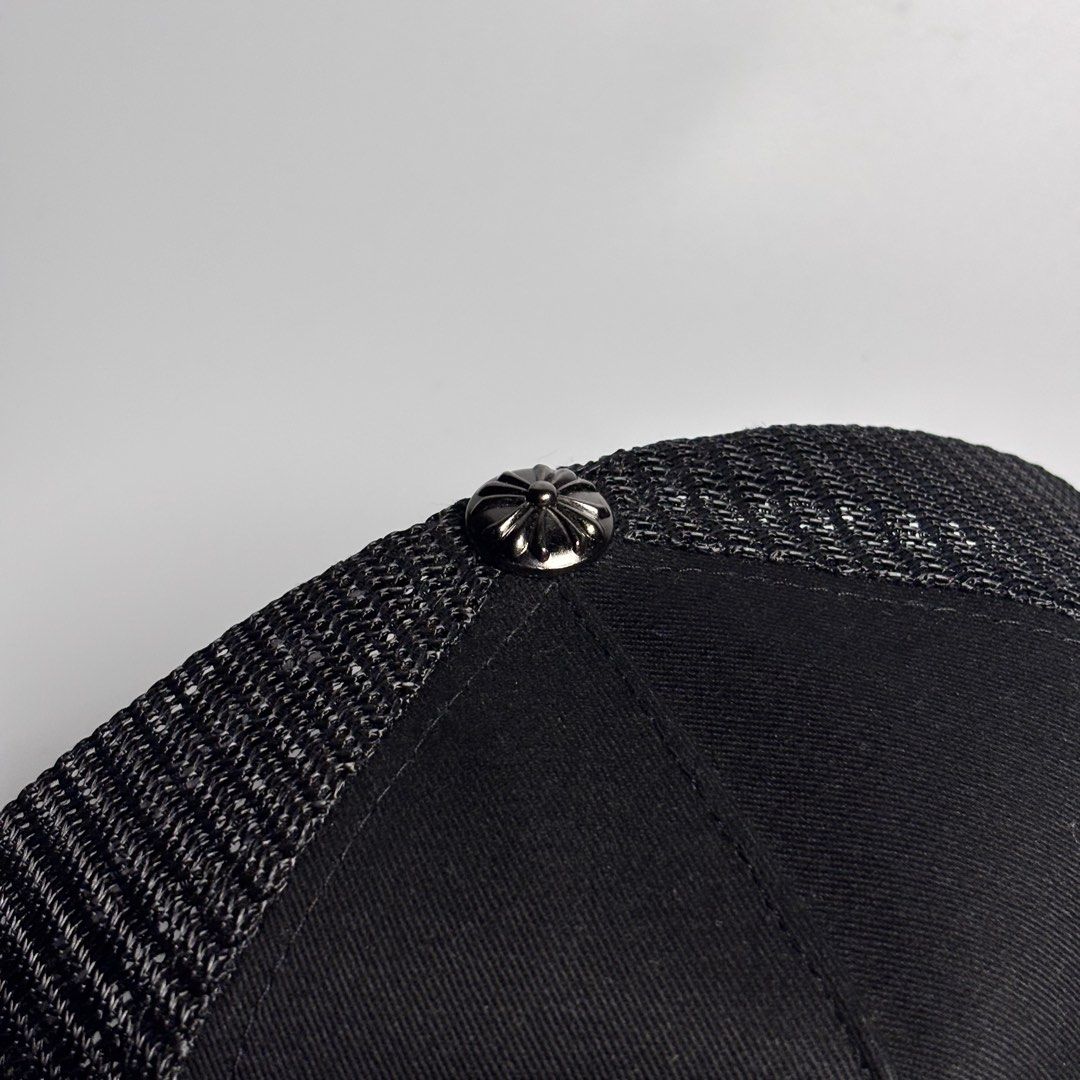 chrome hearts cap (Category: Caps & Hats) located in Manila. Submitted by caps4all_6710 (Listing ID 1469102034, Image 3). Description: .