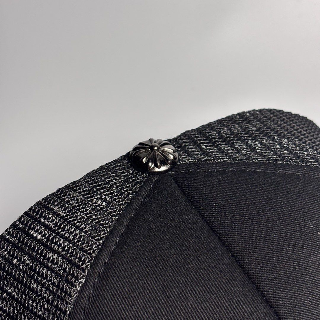 chrome hearts cap (Category: Caps & Hats) located in Manila. Submitted by caps4all_6710 (Listing ID 1469102118, Image 3). Description: .