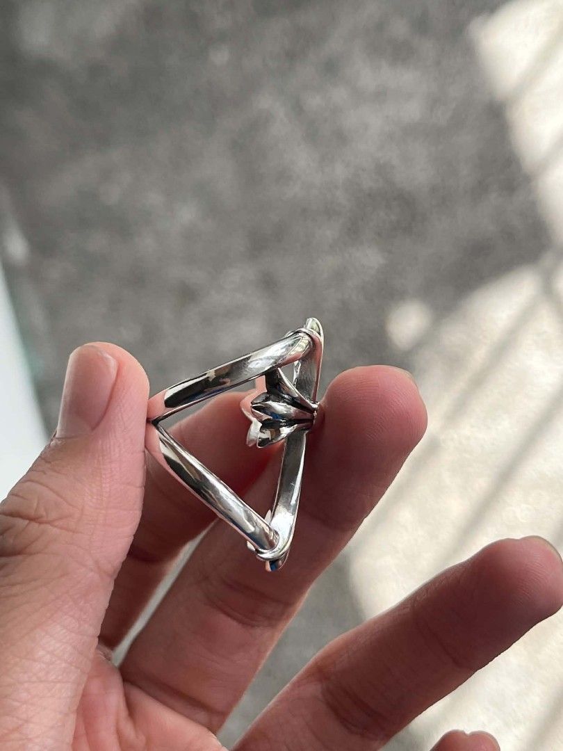 Chrome hearts ring (Category: Jewelry) located in San Fernando. Submitted by thriftyteen012 (Listing ID 1468971012, Image 3). Description: size 8.5-9 very good condition as is no return no refund via gcash or bank transfer payment first.