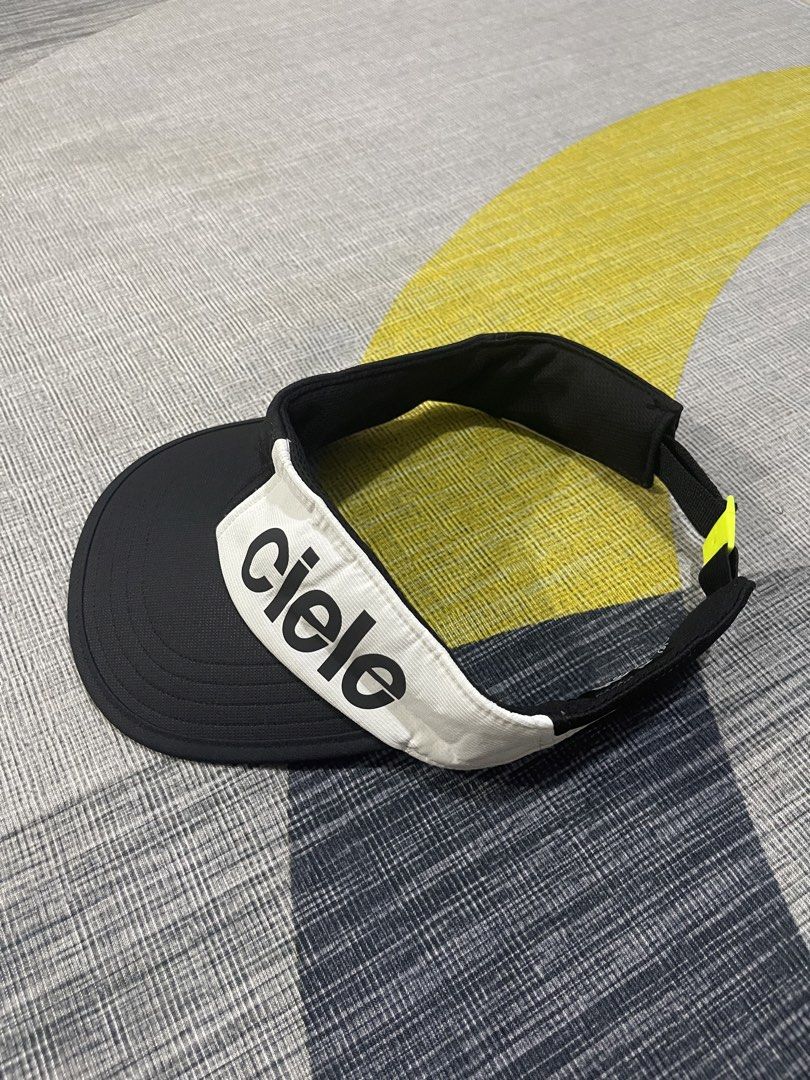 Ciele visor (Category: Hats & Beanies) located in Taytay. Submitted by ekselentekondisyon (Listing ID 1469072339, Image 3). Description: Ciele visor Unisex One size fits most Good condition No issue Taytay rizal location.