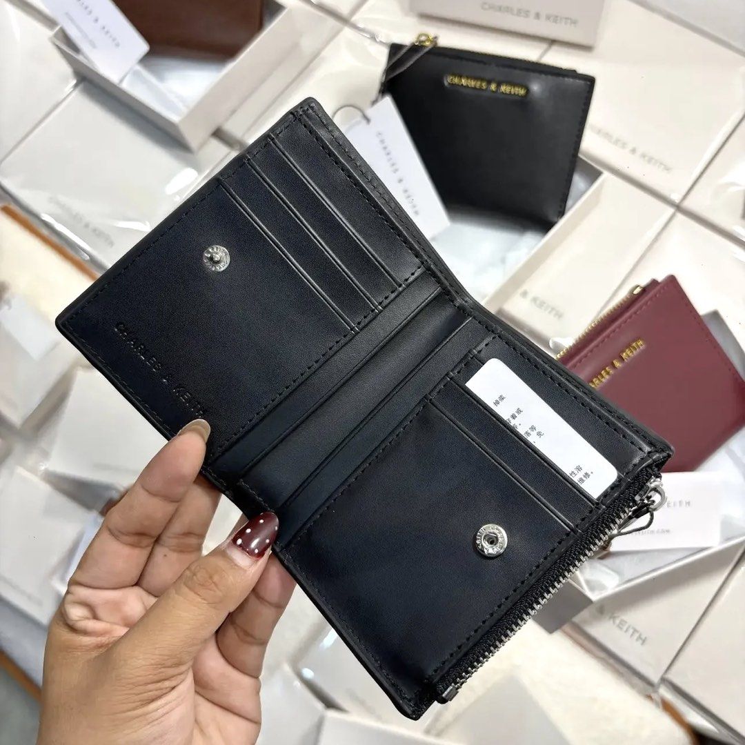C&K Midori Geometric Small Wallet (Category: Wallets & Card holders) located in Bulacan. Submitted by mykakarizza (Listing ID 1469074262, Image 3). Description: NEW✨✨ ₱500 with box C&K Midori Geometric Small Wallet 1 Note Compartment(s) 1 Zip Compartment(s) 10 Card Slot(s) Width 11.3 cm Depth 2 cm Height 9 cm 📸 Actual pics! 🙋🏻‍♀️ ─── ✦ ─── ✦ ─── ✦ ─── ✦ ─── 🛍️ LOOKING FOR MORE RESELLERS 🛍️ ✨ Buy 3 pcs of ANY items — FREE SHIPPING NA!🚚 ✨ Buy