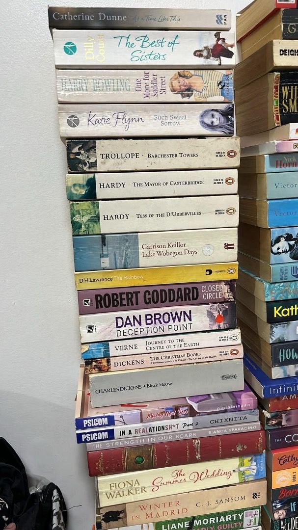 Classics and paperback novels for take all (Category: Storybooks) located in Caloocan City. Submitted by bookart.ph (Listing ID 1469109453, Image 2). Description: 90pcs of classic and paperback novels. Good for starting online business.