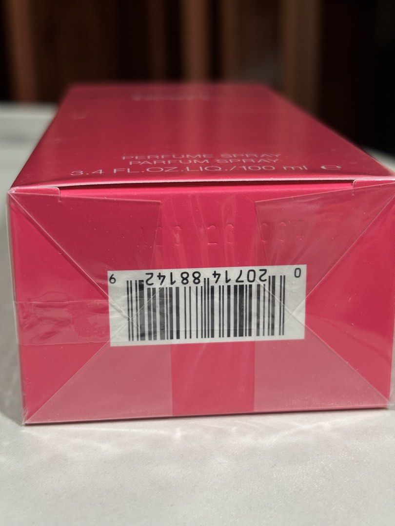 Clinique Happy Heart (Category: Fragrance & Deodorants) located in Pasay City. Submitted by rawzaleen (Listing ID 1469140341, Image 3). Description: sealed, 100ml Purchased in Duty Free Last price posted.