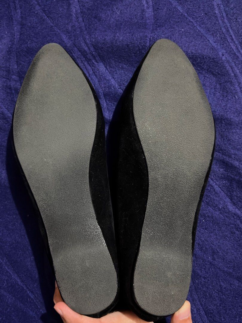 Closet Clear-Out 🥿 (Category: Flats & Sandals) located in Manila. Submitted by sf.closet (Listing ID 1469107594, Image 3). Description: .
