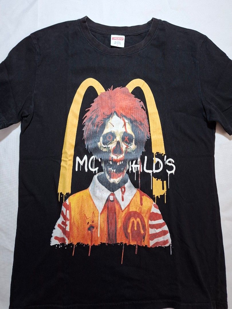 Clown Medium size shirt 20x27 (Category: Formal Shirts) located in Baguio. Submitted by restyrille77846 (Listing ID 1469002278, Image 1). Description: .