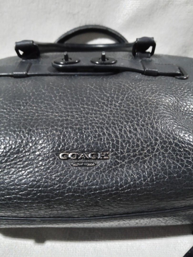 COACH (Category: Luxury Bags & Wallets) located in Manila. Submitted by pagodnicole50491 (Listing ID 1469085964, Image 3). Description: .