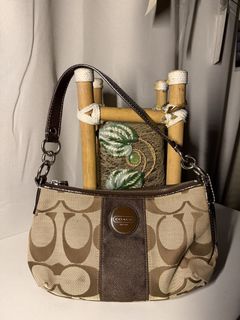 (Category: ) located in . Submitted by chic_coach (Listing ID 1468973139, Image 1). Description: .