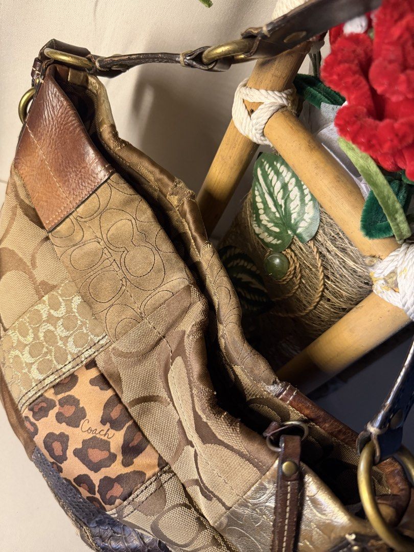 Coach carly leopard (Category: Shoulder Bags) located in Manila. Submitted by chic_coach (Listing ID 1468976854, Image 2). Description: .