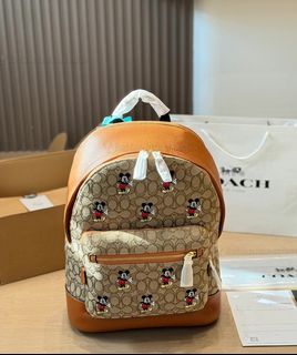 (Category: ) located in . Submitted by fashion_collection (Listing ID 1469111211, Image 1). Description: .