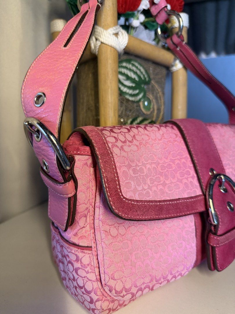 coach double pocket soho (Category: Shoulder Bags) located in Manila. Submitted by chic_coach (Listing ID 1468977858, Image 2). Description: .