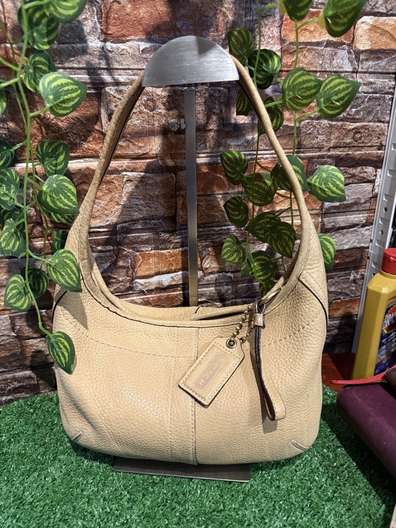 Coach Ergo (Category: Luxury Bags & Wallets) located in Bacolod City. Submitted by aizaramas (Listing ID 1469054884, Image 1). Description: small size Coach Ergo.