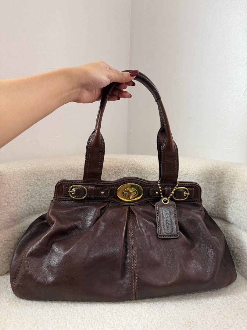 Coach Garnet (Category: Luxury Bags & Wallets) located in Manila. Submitted by _thepursela (Listing ID 1468998315, Image 2). Description: .