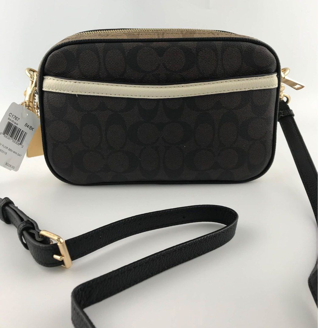 Coach Jes Cam Bag (Category: Shoulder Bags) located in Binan City. Submitted by pinkykeenshop (Listing ID 1469143373, Image 3). Description: .