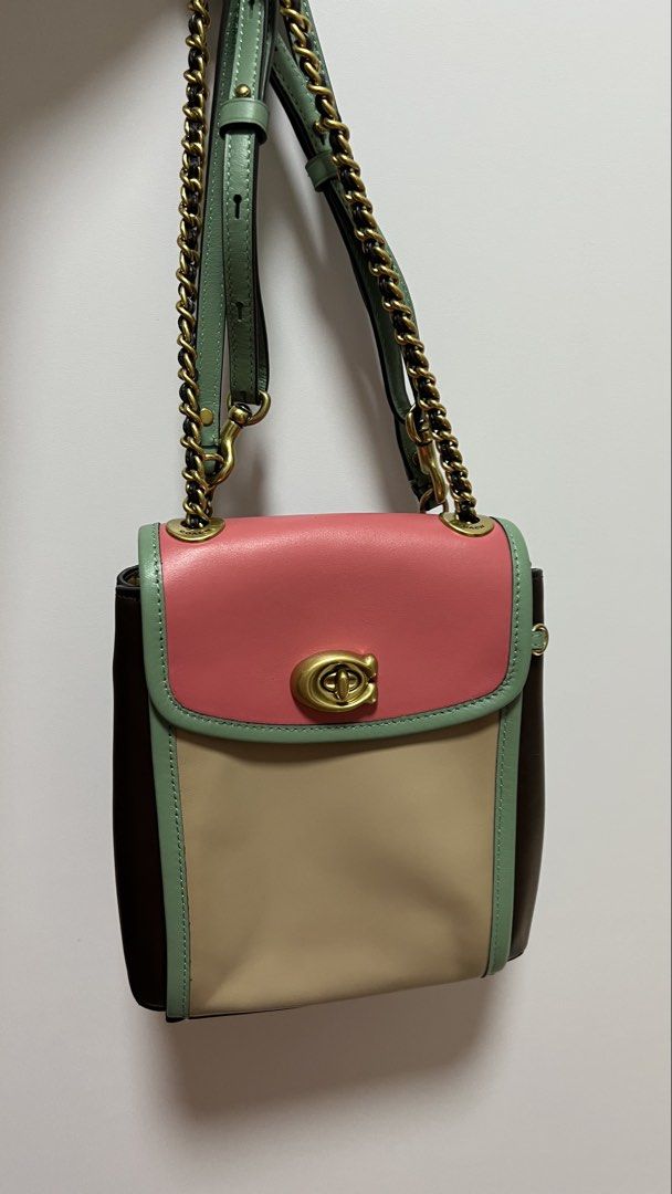 Coach parker convertible backpack (Category: Luxury Bags & Wallets) located in Paranaque City. Submitted by francesann29 (Listing ID 1468992926, Image 1). Description: Convertible Crossbody Bag 100% authentic used twice .