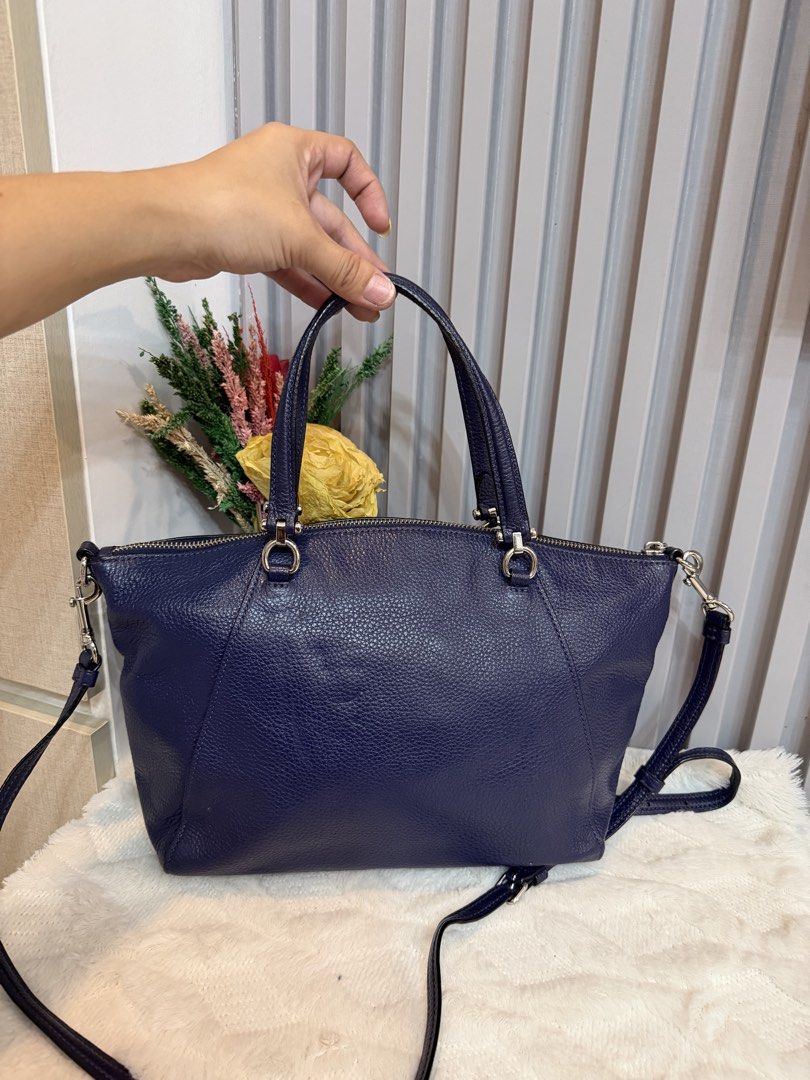 coach prairie 2way bag (Category: Luxury Bags & Wallets) located in Gapan. Submitted by anneelisse (Listing ID 1469040631, Image 3). Description: preloved coach prairie 2way bag good condition fb page: Elisha’s Mix Branded Items loc: Gapan City Nueva ecija.