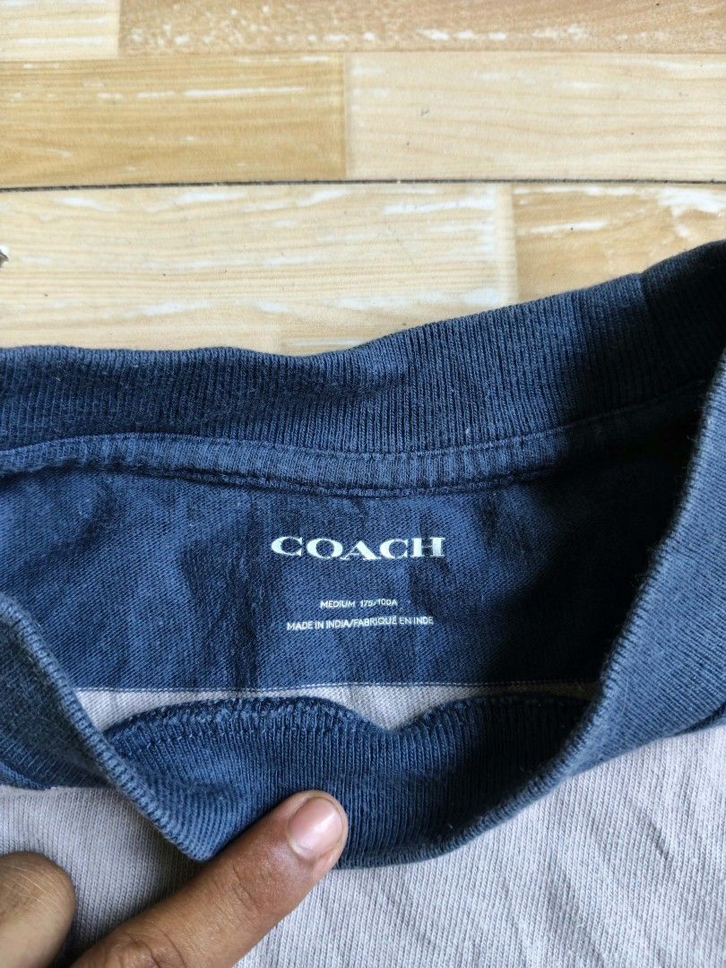Coach Shirt (Category: Luxury Apparel) located in Malita. Submitted by thrift_john (Listing ID 1469060184, Image 3). Description: ‎◾️Dimes: 24,30 / M ‎◾️Condition: excellent ‎◾️Issue: none ‎◾️Color rate: 9.7/10.
