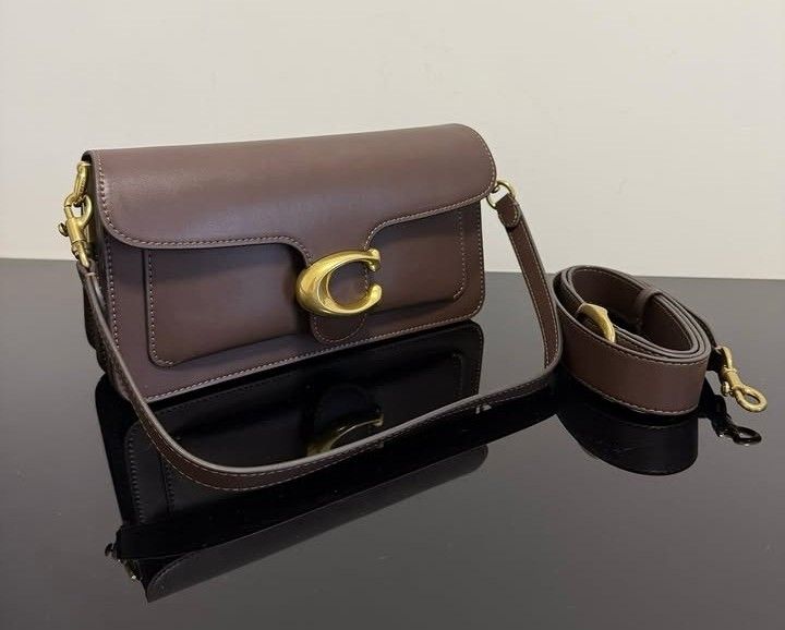 COACH SOFT TABBY 26 (Category: Cross-body Bags) located in Pasig City. Submitted by titalana2011991 (Listing ID 1468994369, Image 1). Description: .