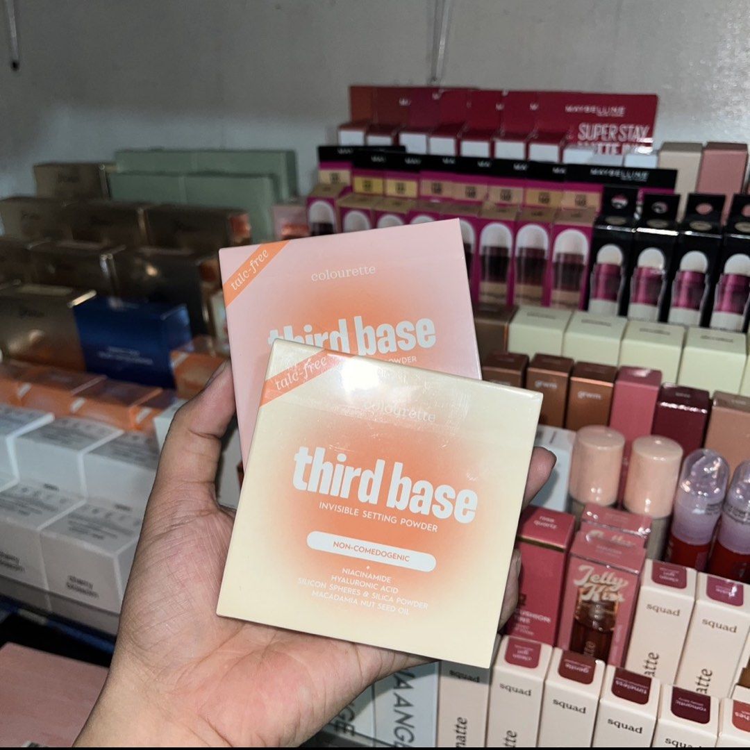 COLOURETTE THIRD BASE [FULL SIZE] - PINK (Category: Makeup) located in Manila. Submitted by mjaneeeeeyy (Listing ID 1466004184, Image 1). Description: COLOURETTE THIRD BASE SETTING POWDER [FULL SIZE] - PINK SRP: ₱599 SELLING: ₱265 🌸 brand new & authentic 🌸 sealed 🌸 visit my profile for other makeups & skincare available onhand 📍Tondo, Manila MOP: Gcash | Maribank | Maya | Gotyme MOD: Lalamove | Pickup | Tiktok Checkout.
