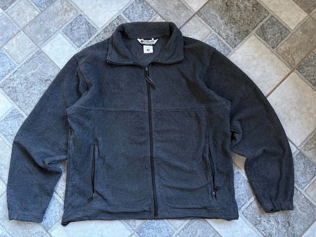 Columbia Fleece Jacket (Category: Coats, Jackets and Outerwear) located in Manila. Submitted by nofits.garments (Listing ID 1469048509, Image 1). Description: Columbia Fleece Jacket Xl Width 23 Length 26 In pristine condtion .