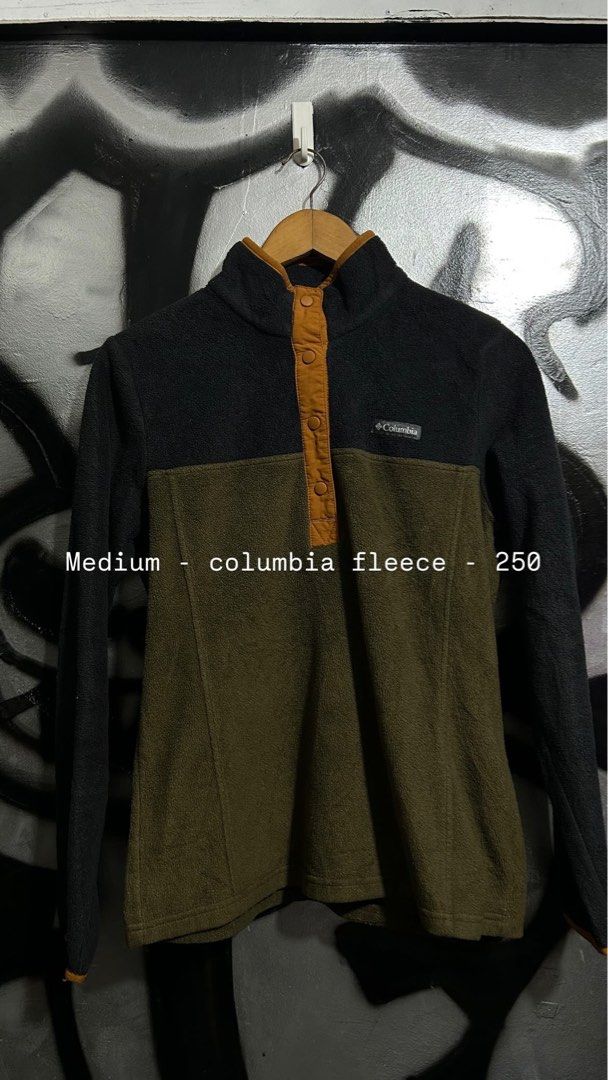 Columbia fleece medium (Category: Coats, Jackets and Outerwear) located in Bulacan. Submitted by shoplift.essentials (Listing ID 1469133752, Image 1). Description: 4 piece bundle for 800.